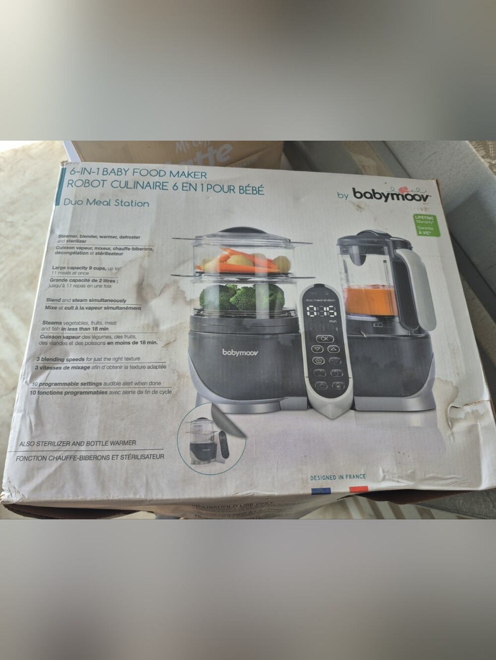 Babymoov 6-in-1 Baby Food Maker Duo Station. *Box Damaged But Item Is Still New*